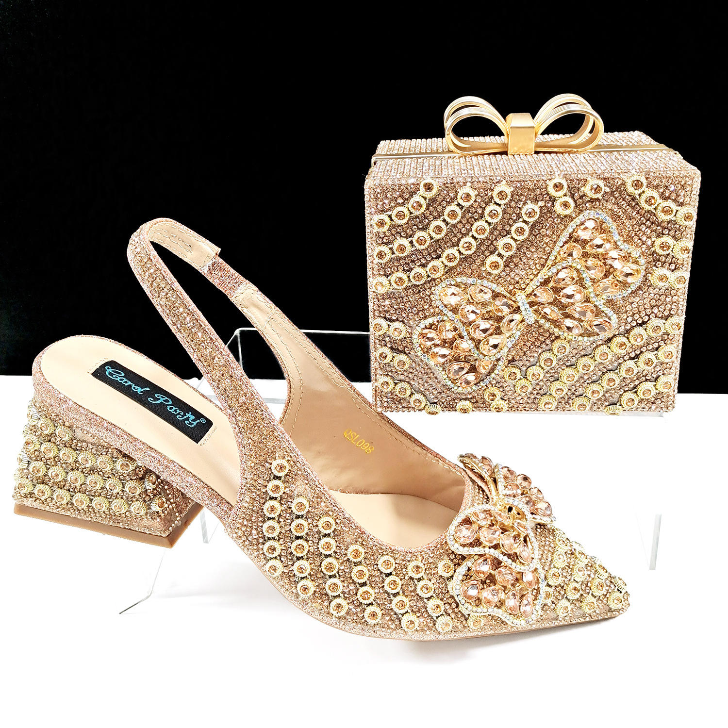 สีแชมเปญ