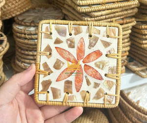 Posavasos Cuadrado Moderno y Ecológico Hecho a Mano con Conchas Marinas, Tejido de Ratán, Antideslizante, Reutilizable, de Alta Calidad - Product Image 6