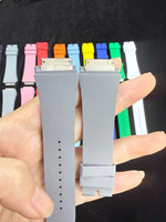 Bracelet de montre en caoutchouc de luxe sur mesure de qualité supérieure, étanche et durable.