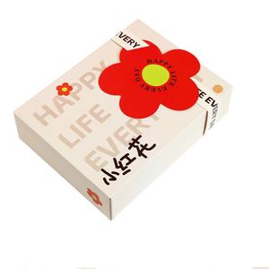 Coffret Cadeau Alimentaire Écologique Zongzi pour le Festival de la Mi-Automne, en Carton Ondulé Carré Laminé UV, Motif Petite Fleur Rouge, Idéal pour les Enseignants - Product Image 1