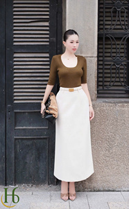 กระโปรงทรงเอไลน์สำหรับผู้หญิง กระโปรงมิดิลายเรียบ กระโปรงสั้นทรงเอไลน์ ดีไซน์หรูหรา ระบายอากาศได้ดี บริการ OEM เวียดนาม - Product Image 5