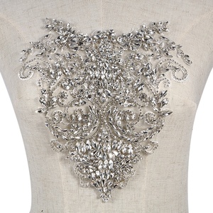 Bộ Sưu Tập Mới Thời Trang Pha Lê Và Rhinestone Wedding Đính Dress Motifs RM402 - Product Image 1