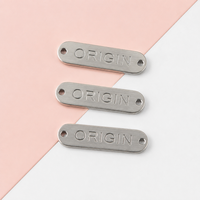 Plaque métallique en émail dur avec logo pour sacs à main, chaussures, vêtements, parfums – Étiquette métallique en époxy – Échantillon rapide – Fourniture personnalisée haut de gamme