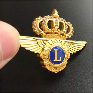 Crown Lencana Tombol dengan Sayap Bros Pin Logam Peringatan Lencana Batch Disesuaikan - Product Image 2