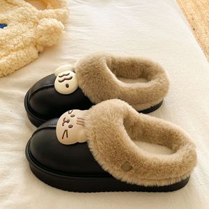 Pantoufles en daim doux haut de gamme, adaptées à une utilisation intérieure et extérieure, confort hivernal, pantoufles en fourrure pour femmes avec fonction antidérapante - Product Image 1