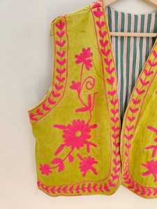 Gilet en velours brodé à la main, veste en velours faite à la main, veste brodée à la main, gilet en velours Suzani, gilet en velours bohème floral - Product Image 3