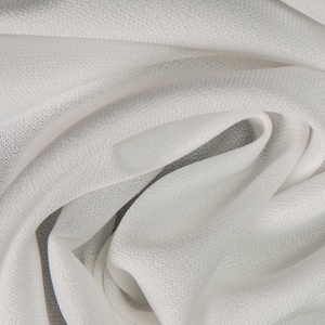 Interfaçage tissé thermocollant 100 % polyester à double point de fixation - Product Image 2