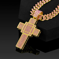 Bijoux de rappeurs pour hommes et femmes Collier à pendentif croix rose glacé avec chaîne cubaine plaquée or et diamants