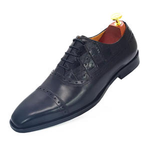 Chaussures habillées en cuir pour hommes 2026, style Oxford artisanal, à enfiler, avec bout pointu gravé, pour l'automne - Product Image 4