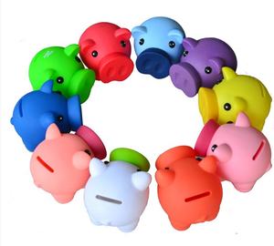 Vente en gros de tirelires en plastique en forme de cochon en PVC, souvenirs, thème amour, styles nautiques et adorables avec logo - Product Image 1