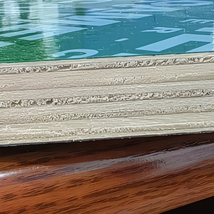 Panneau de coffrage 15 mm en bois tendre avec film gaufré, <span class=keywords><strong>contreplaqué</strong></span> de coffrage de fondation, résistant à l'humidité, fixation rapide par clouage, assemblage rapide, qualité supérieure - Product Image 2