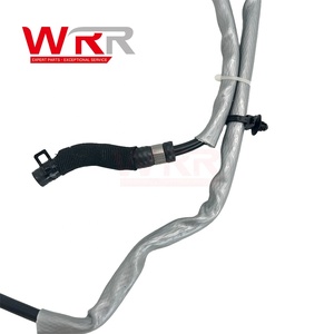 Manguera de Expansión de Refrigerante WRR 2535013900 de Goma para X253 GLC300 GLC250, Refrigeración del Motor de Automóvil Premium - Product Image 3