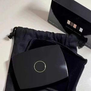 باليت ظلال عيون مضغوطة عالية الجودة بخمسة ألوان - ماركة مشهورة، بلمسة نهائية مطفية ولامعة ومتعددة الألوان ومعدنية، صنع في الصين - Product Image 3