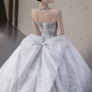 Robe de mariée sirène ultra-longue Lsgz05 Jancemebr, blanche romantique, avec appliques de dentelle sur toute la surface et perles brodées, décolleté cœur - Product Image 6