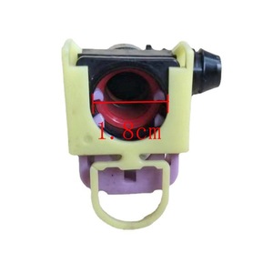 Conector Rápido en Codo para Línea de Combustible de Dirigible, 11.8mm, Plástico, Piezas Automotrices - Product Image 1