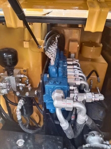 รถขุดตีนตะขาบ Sany SY60C มือสอง 6 ตัน เครื่องยนต์ Yanmar ระบบควบคุม PLC ของแท้จากจีน รถขุดขนาดเล็ก พร้อมมอเตอร์และเกียร์ - Product Image 5