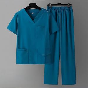 Uniforme de Hospital Antiarrugas y Fresco con Múltiples Bolsillos para Enfermeras, Esteticistas y Salones de Uñas - Product Image 3