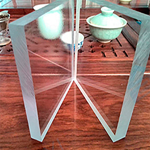 Revêtement UV Taux de transmission de la lumière 92% <span class=keywords><strong>Plaque</strong></span> solide en <span class=keywords><strong>polycarbonate</strong></span> coloré de 1,5 mm - Product Image 1