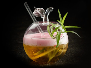 Tarro <span class=keywords><strong>de</strong></span> <span class=keywords><strong>manzana</strong></span> <span class=keywords><strong>de</strong></span> borosilicato transparente soplado personalizado, copa <span class=keywords><strong>de</strong></span> cristal en forma <span class=keywords><strong>de</strong></span> copas <span class=keywords><strong>de</strong></span> cóctel para el hogar, vida diaria, fiesta, boda, beber vino - Product Image 2