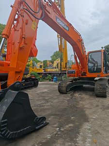 Excavatrice sur chenilles Doosan DX225LC-9C d'occasion de 22 tonnes avec pompe à engrenages à roulement PLC - Bon état, vente à prix réduit - Product Image 2