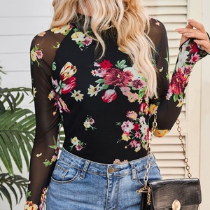 Blusa de manga larga con <span class=keywords><strong>cuello</strong></span> <span class=keywords><strong>alto</strong></span> y diseño floral de malla hueca, estilo boutique, ajustada, para <span class=keywords><strong>mujer</strong></span>, venta al por mayor - Product Image 3