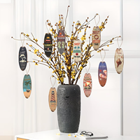 Porte-clés en bois personnalisé sur le thème d'une planche de surf vintage pour les fêtes d'été