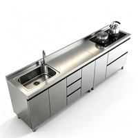 Meuble de cuisine professionnel en acier inoxydable avec évier et plaque de cuisson, plan de travail de cuisine intégré sur mesure pour projet de restauration
