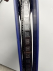 EFM8LB12F64ES1-C-QFN32 Cổ Phiếu vi điều khiển - Product Image 6