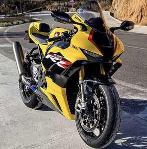 Hondai CBR1000RR-R : Superbike technologique de MotoGP avec une puissance de 160 kW et un cadre léger - Product Image 4