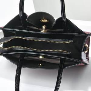 Bolso de Hombro Moderno de Gran Capacidad, Bolso Tote Premium para Llevar en la Mano, Nuevo Bolso Bandolera con Patrón de Cocodrilo para Mujer - Product Image 2