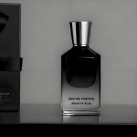 Vente en gros de flacons vides en verre rectangulaires de luxe blanc givré 30 ml 100 ml 50 ml Noir mat Flacon de parfum en verre à vaporiser magnifique