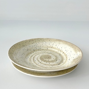 2026 nuevos platos de cerámica de remolino rústico-Beige claro con puntos oscuros elegante vajilla de cocina para presentación de comidas y exhibición en el hogar - Product Image 6