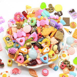 100 Pezzi Cabochon in Resina con Disegni di Dolci, Caramelle, Ciambelle, Biscotti e <span class=keywords><strong>Torte</strong></span>, Decorazioni per Artigianato - Product Image 1