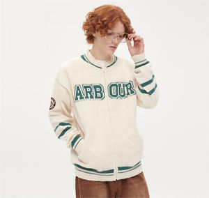 Chaquetas Varsity de Invierno para Parejas, Nueva Tendencia de Moda, con Patrón de Letras, Tela de Lana, Diseño Transpirable - Product Image 4