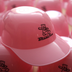 कस्टम खाद्य ग्रेड BPA मुक्त रंगीन आइसक्रीम कटोरा मिनी प्लास्टिक बेसबॉल हेलमेट नाश्ता टोपी नाश्ता कटोरा आइसक्रीम कटोरा - Product Image 3