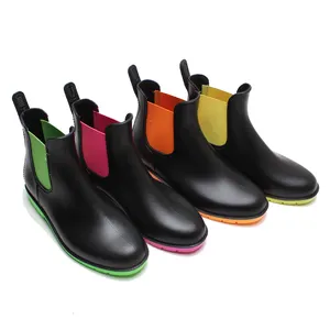 Оптовая продажа напрямую с завода новейший дизайн сапоги для дождя цветные индивидуальные ботильоны из ПВХ сапоги для женщин