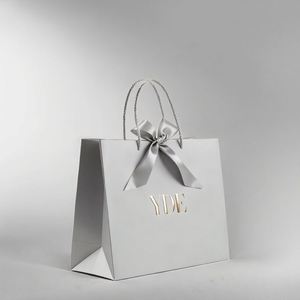 Sacs cadeaux en papier kraft écologiques personnalisés avec impression offset, options de design personnalisé et quantité minimale de commande - Product Image 3