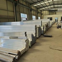 Panel de aluminio negro carbón con recubrimiento en polvo para valla, poste decorativo, tapa biselada y base acampanada para muro exterior de villa y jardín