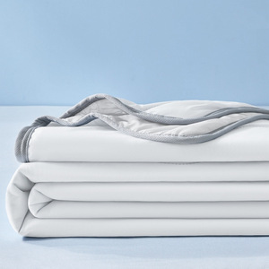 Couette rafraîchissante taille Queen, couvertures rafraîchissantes pour les personnes <span class=keywords><strong>qui</strong></span> ont chaud la nuit et les sueurs nocturnes, couette d'été grise respirante et douce - Product Image 2