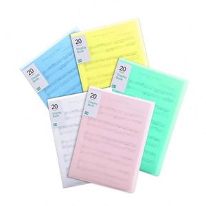 Carpeta de Presentación de Plástico Transparente A4 con 10 Bolsillos, Cubierta Translúcida y Fundas Protectoras de Plástico - Product Image 1