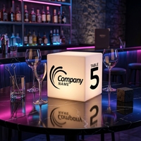 Lampe de table LED rechargeable personnalisable avec logo, abat-jour cube lumineux, lampe de bureau sans fil classique pour restaurant et salon