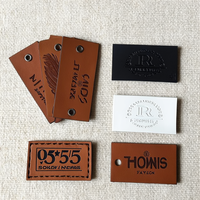 Étiquettes et patchs en cuir véritable personnalisés avec logo en relief pour vêtements, sacs et chaussures