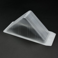 Série d'emballages de boulangerie Emballage à emporter pour sandwich à gâteau au fromage Matériau personnalisé Boîte alimentaire en plastique transparent jetable triangulaire