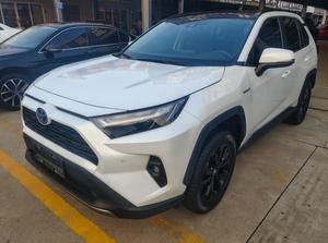 <span class=keywords><strong>Toyota</strong></span> <span class=keywords><strong>RAV4</strong></span> Modelo <span class=keywords><strong>2023</strong></span> 2.5LE-CVT, SUV Híbrido de Lujo con Tracción en las Cuatro Ruedas, Euro VI, Volante a la Izquierda, Auto Usado a Precio Accesible - Product Image 2