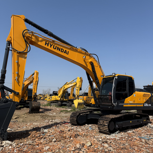 Hyundai 220LC-9s d'occasion, pelle sur chenilles 22 tonnes, pompe à engrenages hydraulique coréenne Core 2023 Model 1mÂ ³ Bucket Capacity à vendre - Product Image 5