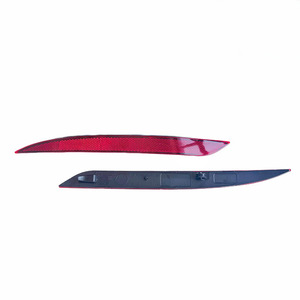 Reflector y Luz Trasera JSMKCS para Tesla Model Y 20-24, Forma de Menisco, 1495817-00-C - Product Image 1
