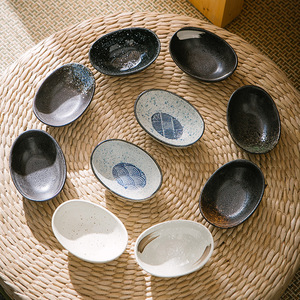 Vente en gros de <span class=keywords><strong>mini</strong></span>-bols japonais en céramique ovales pour la sauce soja, le vinaigre, les condiments, pour les restaurants - Product Image 2