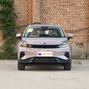 Lynk Co 06 <span class=keywords><strong>EM</strong></span> P SUV Crossover Ibrido Plug-in, Veicolo di Marca Cinese con Tecnologia Avanzata ed Elegante Design per Guida Urbana e Viaggi all'Aperto - Product Image 3