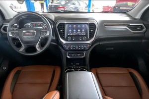 Auto usate completamente equipaggiate 2023 <span class=keywords><strong>GMC</strong></span> Acadia AT4 SUV 2023 pronte per la spedizione - Product Image 3