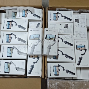 DJI <span class=keywords><strong>Osmo</strong></span> <span class=keywords><strong>Mobile</strong></span> 7 / <span class=keywords><strong>Osmo</strong></span> <span class=keywords><strong>Mobile</strong></span> 7P, Estabilización Robusta de 3 Ejes, 10 Horas de Duración de la Batería y Carga de Teléfono, DJI OM 7 / OM 6 - Product Image 4